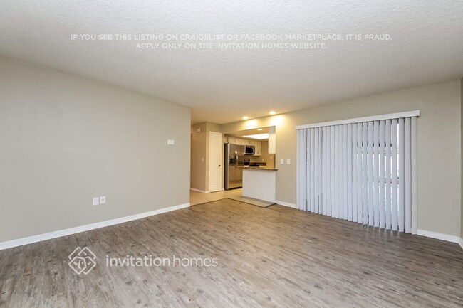 Foto del edificio - 8140 Caraway Dr
