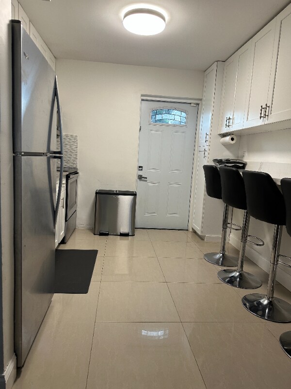 Foto del edificio - 6104 Cresthaven Ct