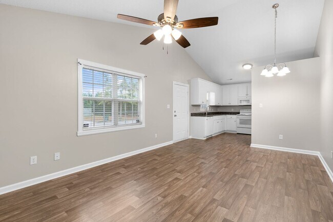 Foto del edificio - 3419 Pear Tree Ct NW