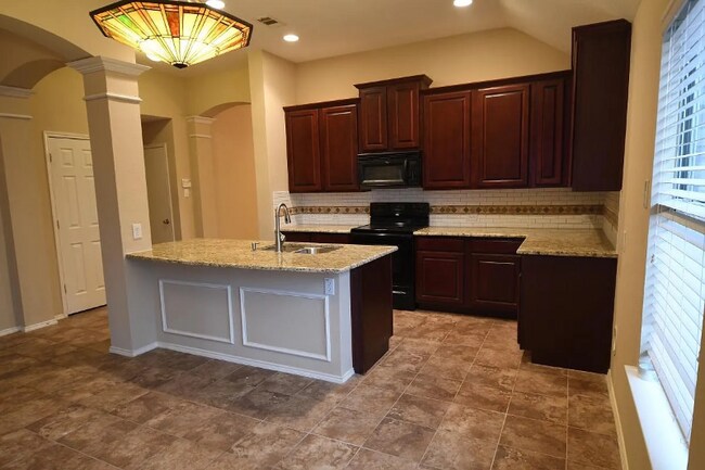 Foto del edificio - 5104 Blackelm Dr
