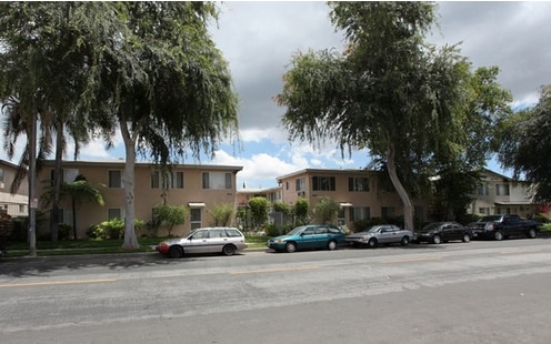 Building Photo - 8108 Owensmouth Ave