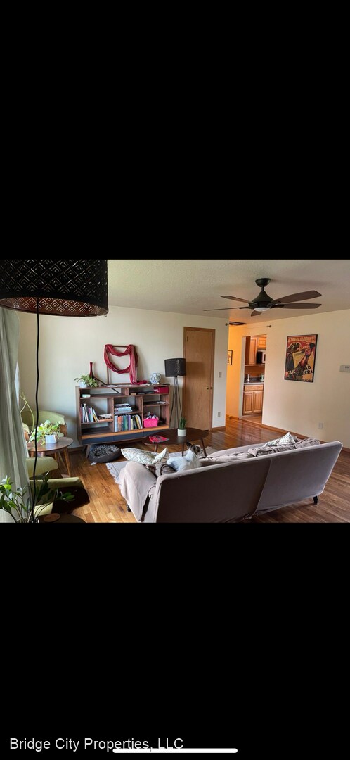 Building Photo - 3 br, 1 bath House - 1435 SE 151st. AVe