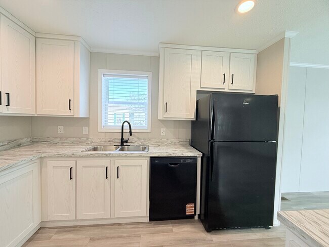 Foto del edificio - 29805 Jamestown Dr