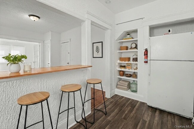 Building Photo - 7 S Atlantic St