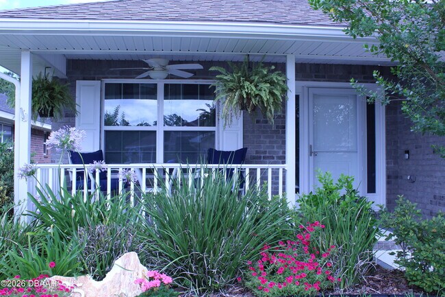 Foto del edificio - 25 Rivertown Rd