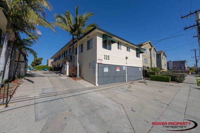 Foto del edificio - 111-115 E. Beach Ave.
