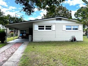 Building Photo - 107 Academy Ave