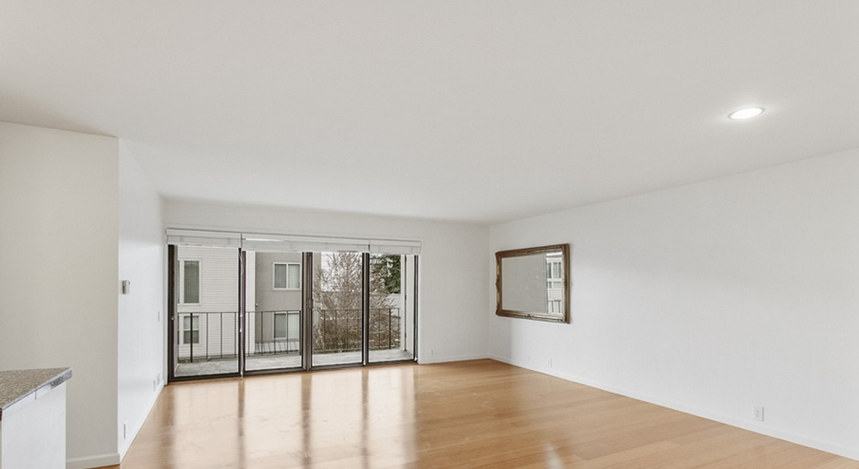 Foto principal - Beautiful Waterfront Condo in Kirkland - A...