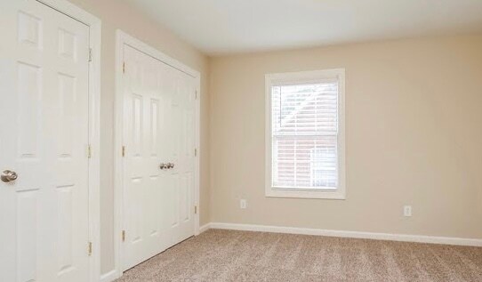 Foto del edificio - 519 Bethany Cir