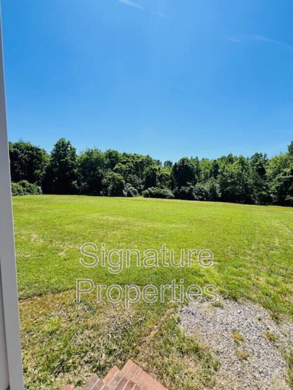 Foto del edificio - 13225 Old Happy Hill Rd