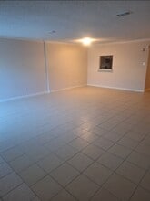 Building Photo - 2133 Shiveley Cir