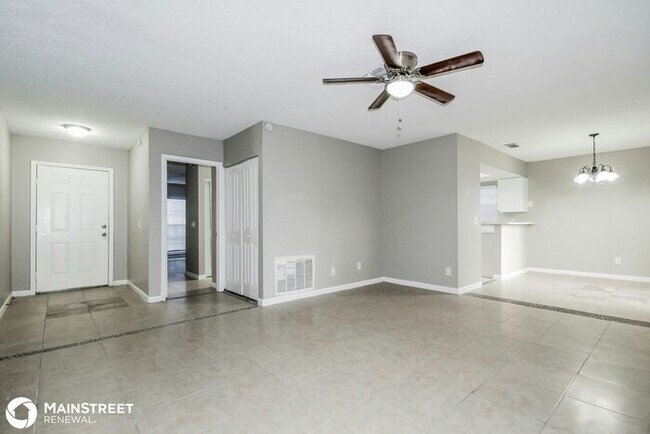 Building Photo - 1934 Crown Park Dr, Valrico, FL 33594