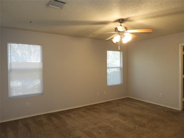 Building Photo - 2109 Teddy Roosevelt Dr