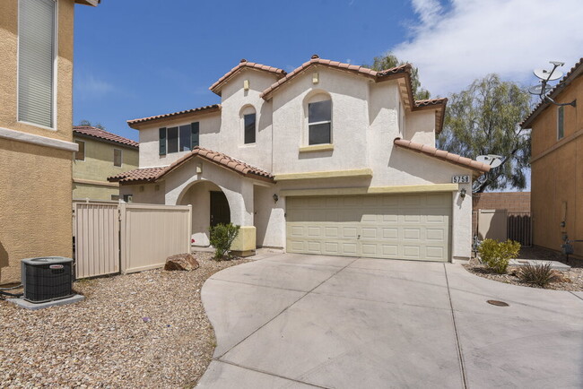 Building Photo - 5758 Old Colony Dr