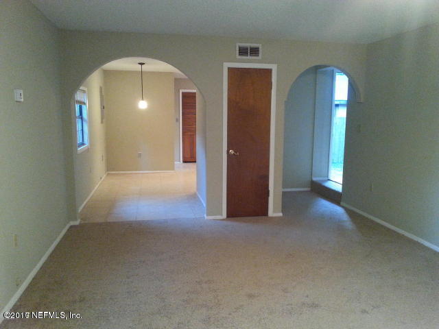 Building Photo - 3836 Eloise St