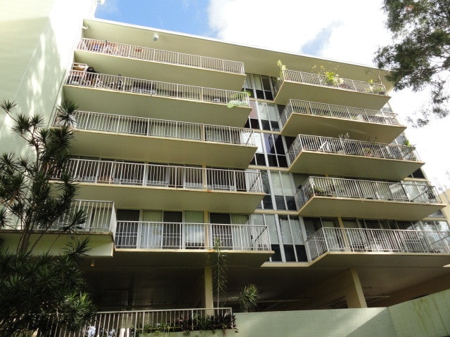 Building Photo - 1600 Wilikina Dr