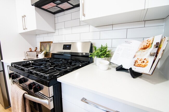 Building Photo - Unit 1C | Lower Level | 2 Bedroom, 1 Bathroom