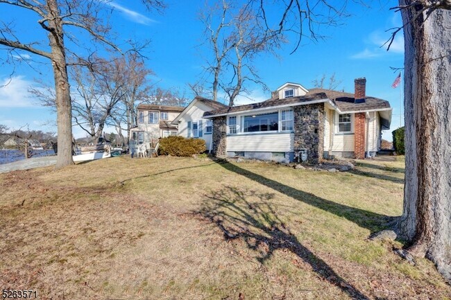 Building Photo - 41 Lenape Trail