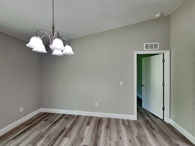 Foto del edificio - 9399 N Del Rio Way