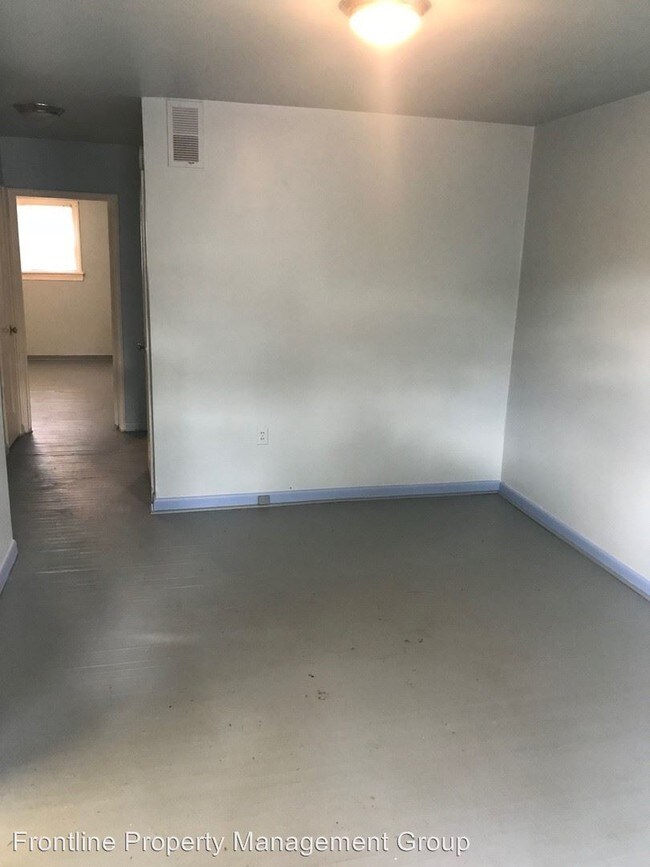 Building Photo - 2 br, 1 bath House - 923 Barker Road
