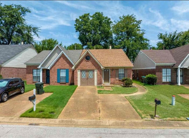 Photo - 5844 Ashridge Pl Townhome