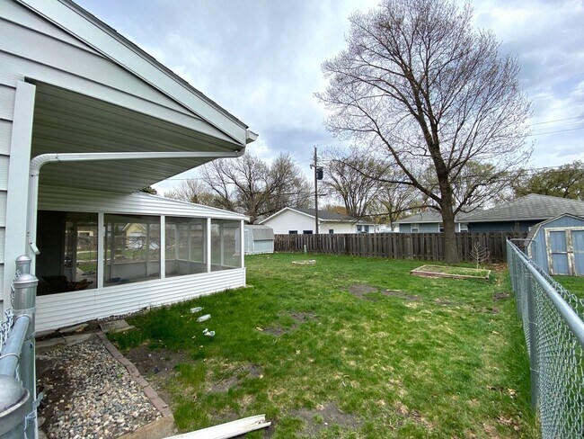 Building Photo - 3 Bedroom in North Fargo!!