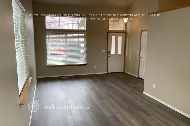 Building Photo - 2434 165th St E