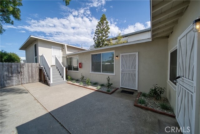 Building Photo - 926 Manhattan Beach Blvd