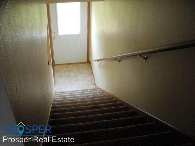 Building Photo - 2 br, 1.5 bath Apartment - 304 Grant Street