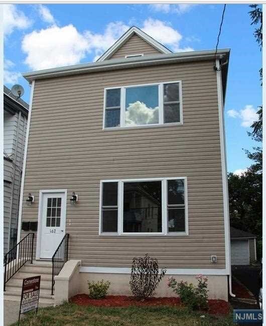 Primary Photo - 162 Cambridge Ave