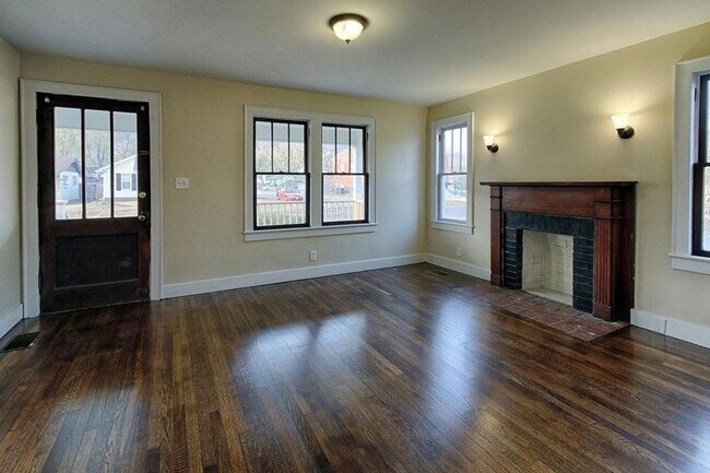 Foto del edificio - Charming Home in North Knoxville!