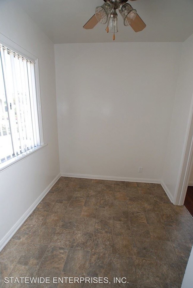 Foto del edificio - 3611-3613 W Adams Blvd