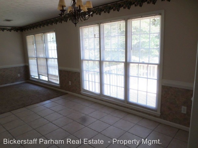 Building Photo - 7205 Willow Oak Dr