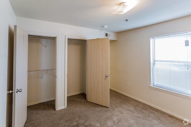 Interior Photo - Fairfax Crossing