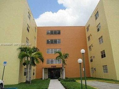 Building Photo - 7000 NW 186th St
