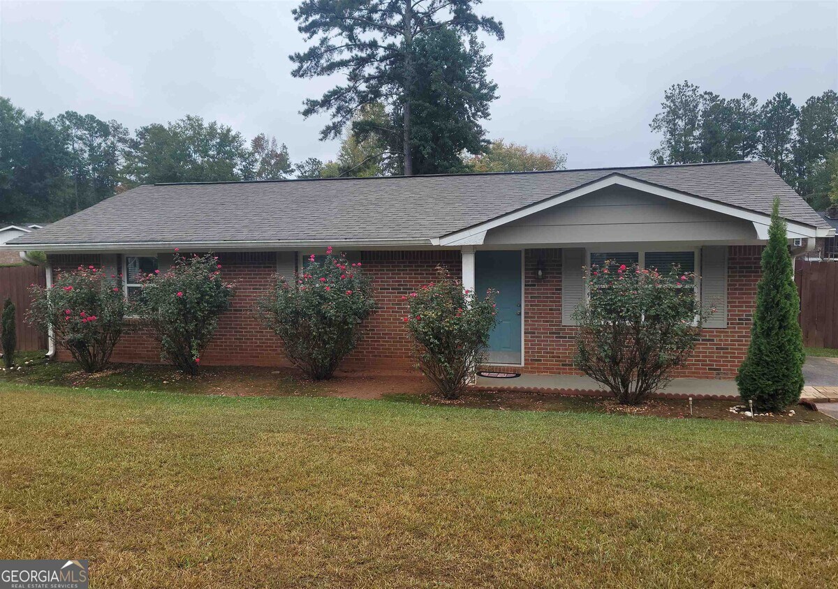 10 Silverwood Dr, Newnan, GA 30265 House Rental in Newnan, GA