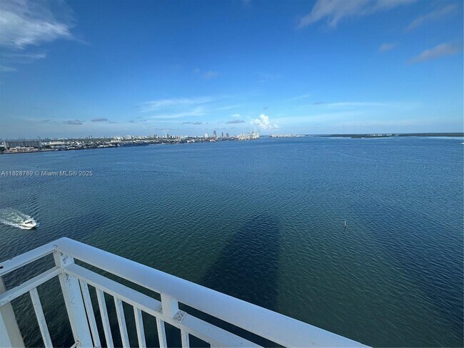 Building Photo - 770 Claughton Island Dr