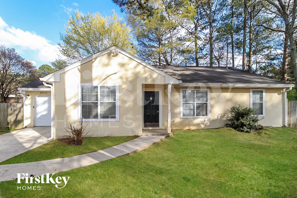 Foto principal - 8920 Woodlake Ct