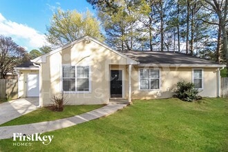 Building Photo - 8920 Woodlake Ct