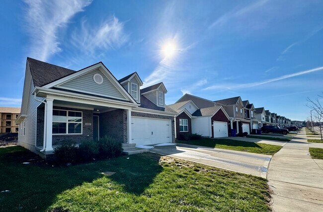 Foto del edificio - 2492 Feathersound Wy