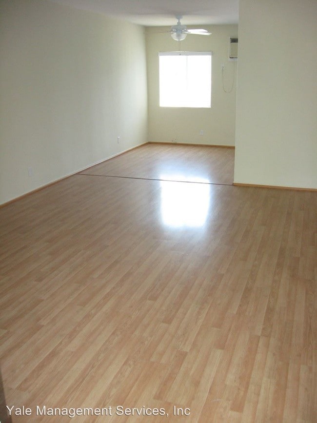Building Photo - 710 N Genesee Ave