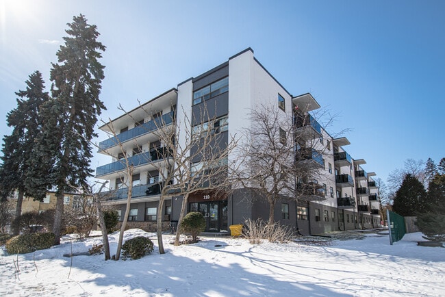 Exterior - 110 Park Rd N