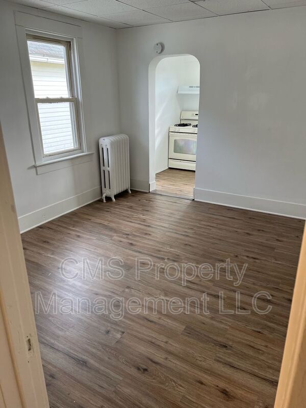 Foto del edificio - 270 Irwin St