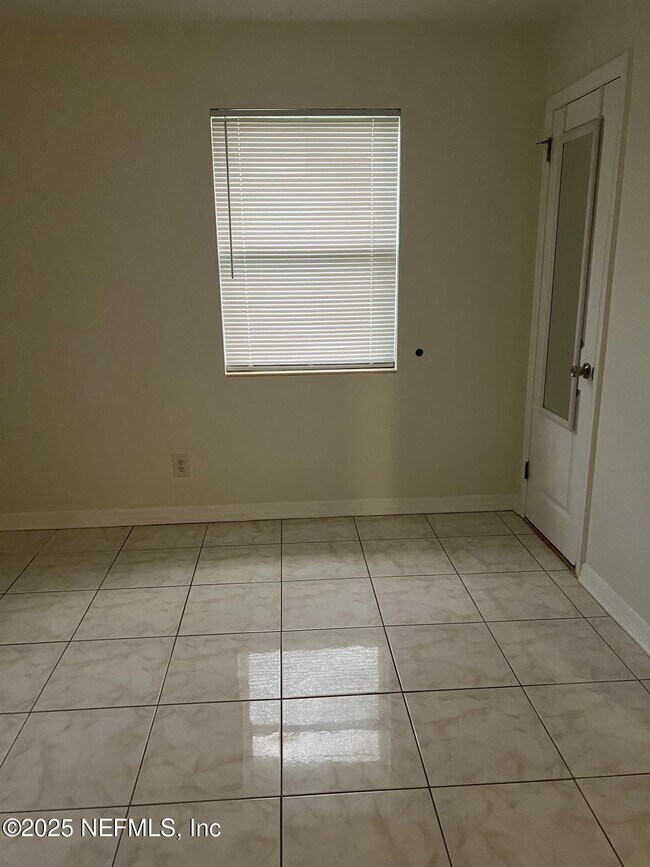 Foto del edificio - 6712 Buttontree Ct