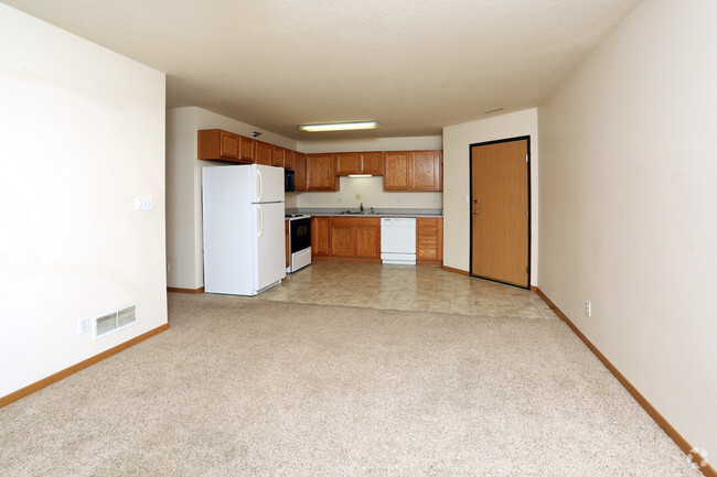 2HAB, 2BA - Spacious Apartments minutes from everything