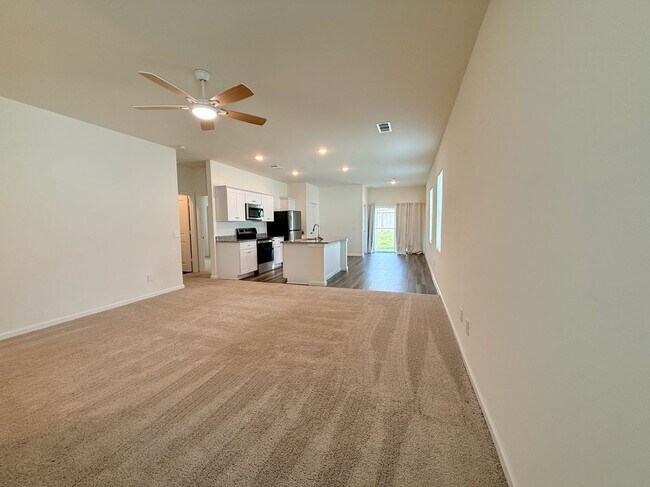 Foto del edificio - 31238 Williams Lndg St