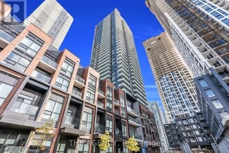 Building Photo - 4130 Parkside Village Dr