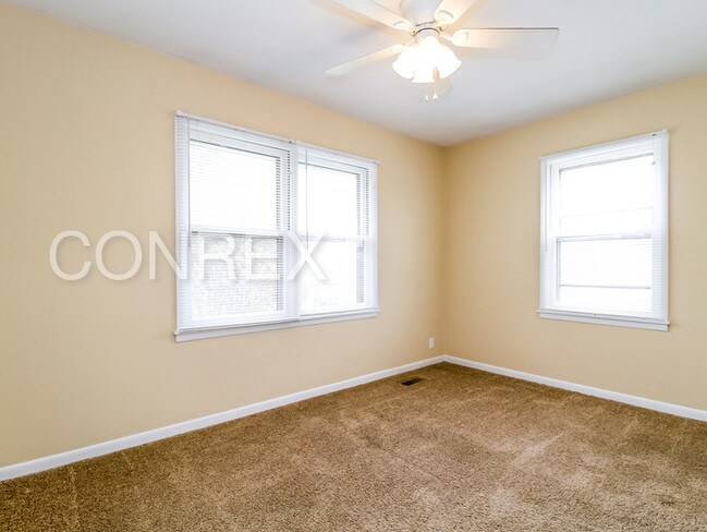 Building Photo - Beautiful Cape Cod Home