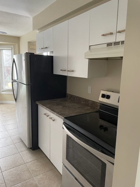 Building Photo - 219 Kingswood Dr