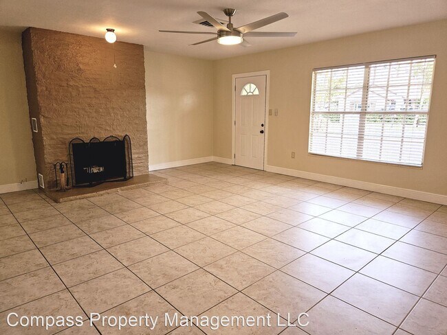 Building Photo - 3 br, 3 bath House - 740 Riviera Street